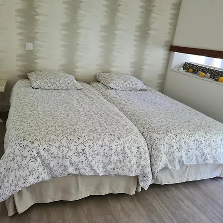 A La Campagne ,halte ,sejour Et Detente *