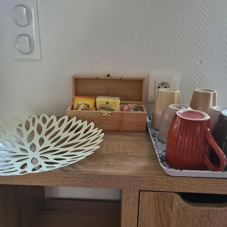 A La Campagne ,halte ,séjour Et Détente *