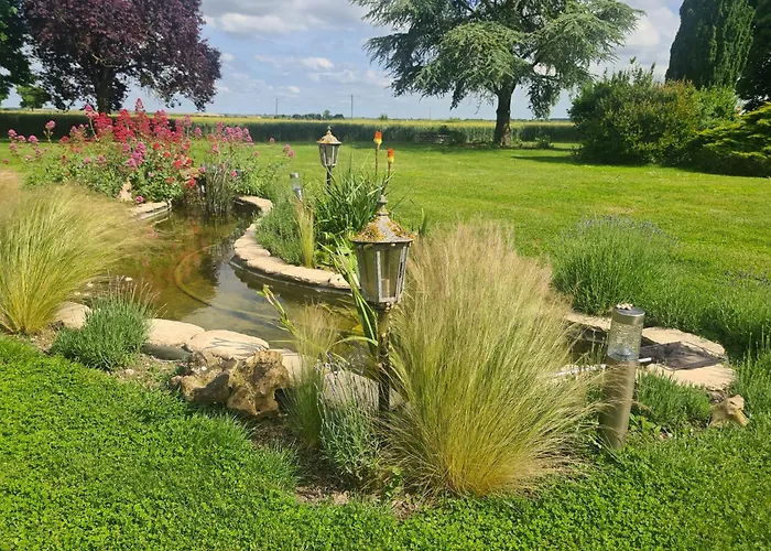 A La Campagne ,halte ,séjour Et Détente *